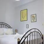 Cozy Apartment In The Heart Of The City
